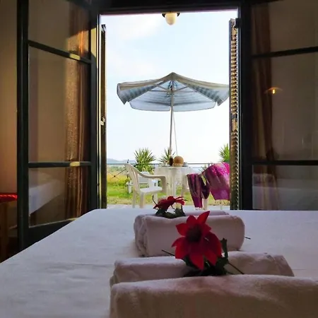 Apartment Garden Overlooking The Sea Near The Beaches *