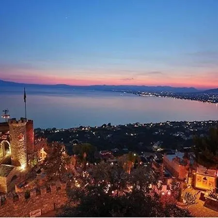 Apartment Garden Overlooking The Sea Near The Beaches Kalamata