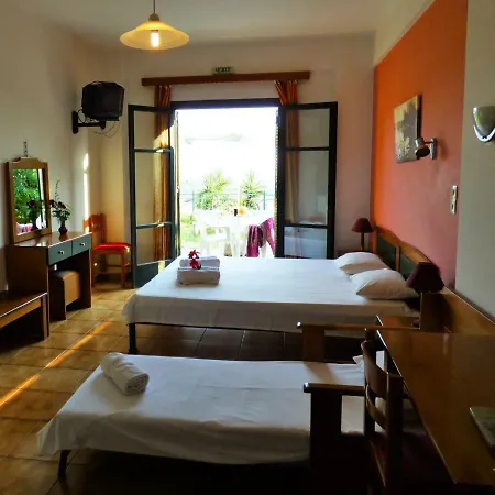Garden Overlooking The Sea Near The Beaches Apartment Kalamata